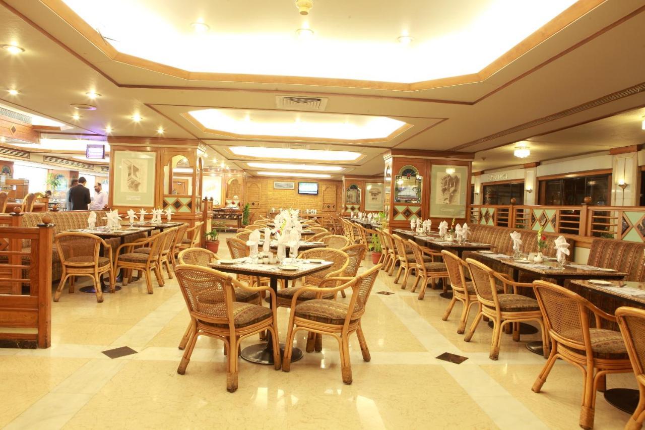 Regent Plaza Hotel&Convention Center Karachi Exterior foto