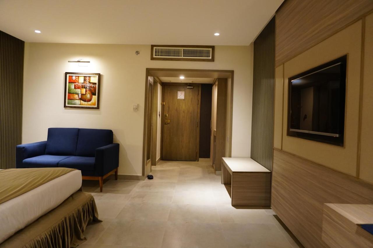 Regent Plaza Hotel&Convention Center Karachi Exterior foto
